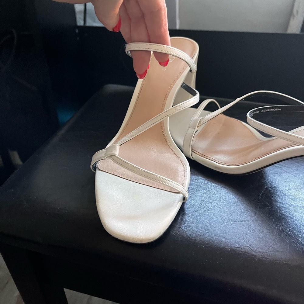 Sandals - Picture 3 of 6